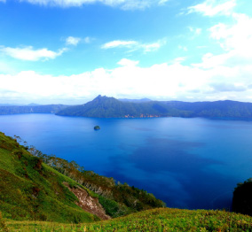 Recommended . Mysterious Lake Mashu 2-day Ride