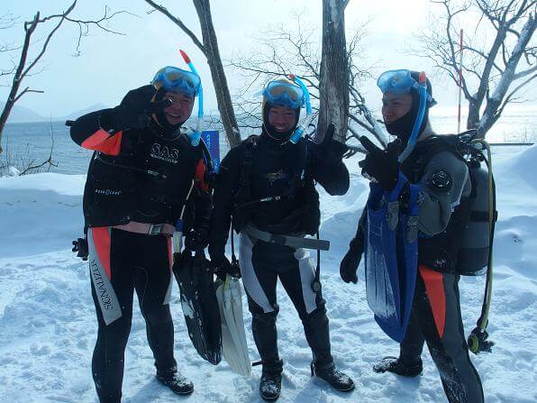 Winter Scuba Diving in Lake Shikotsu