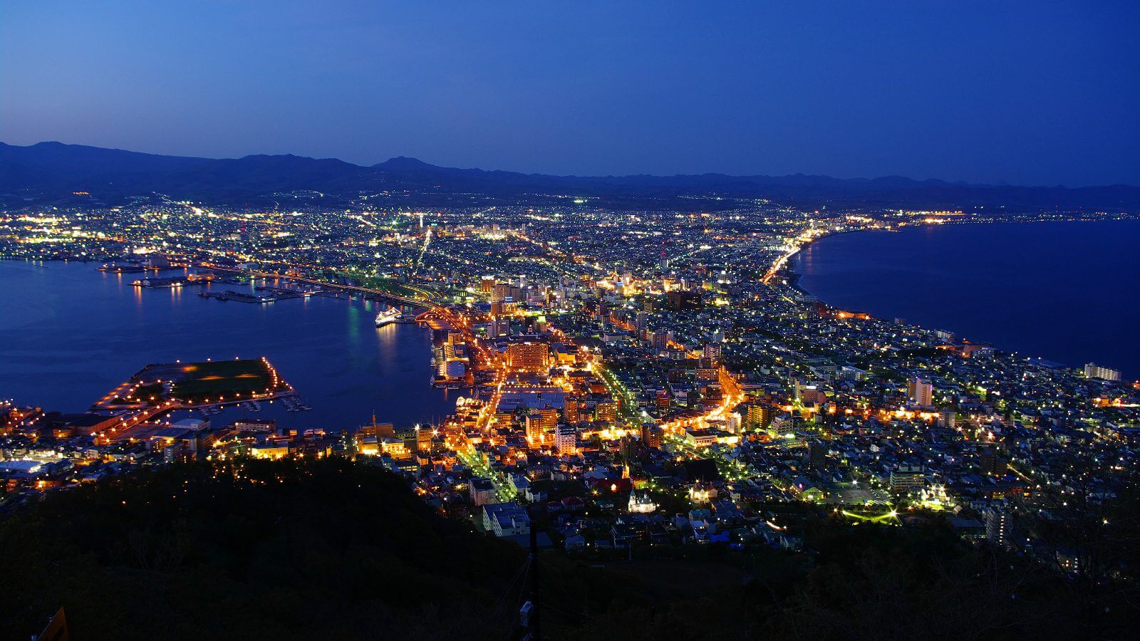 Mount Hakodate: A Paradise for Hikers and Shutterbugs