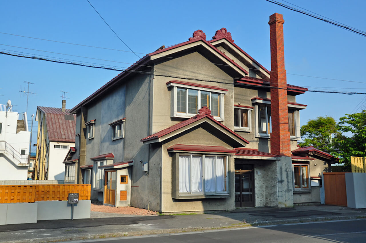 Coming Home to the 1950s: Visit the Faithfully Preserved Former Seto House