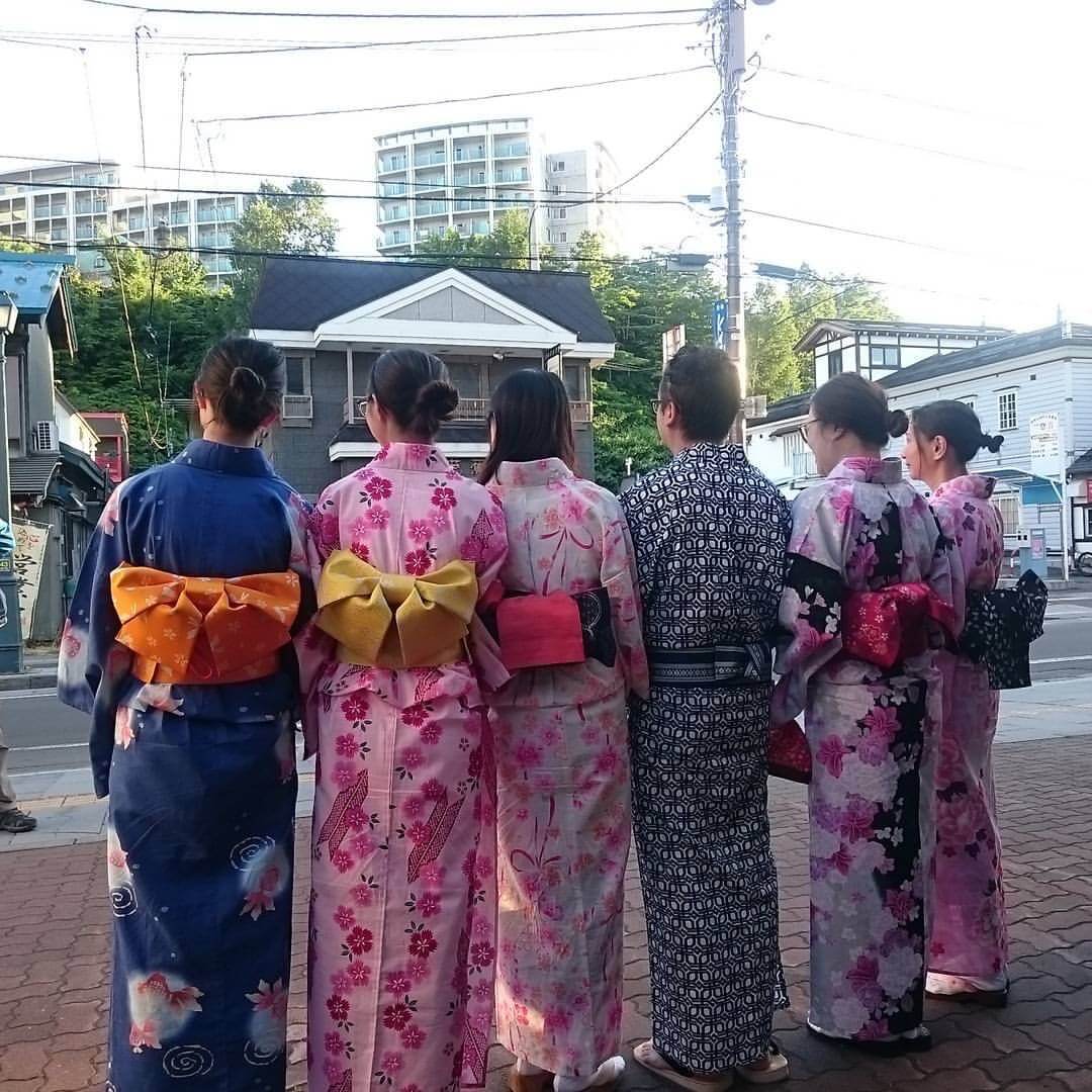 Stroll the Streets of Otaru in Traditional Style
