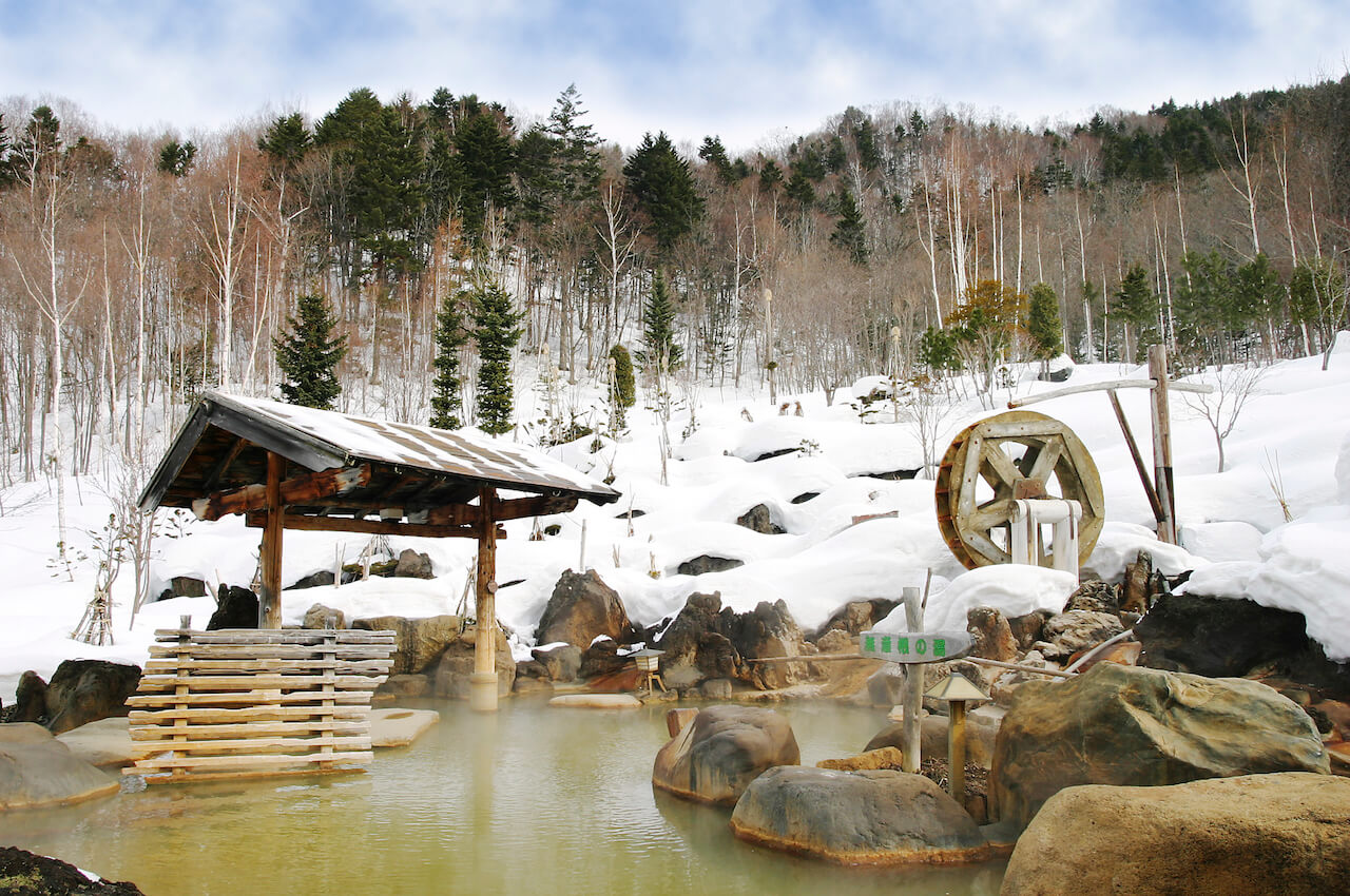 The Perfect Cold Weather Day-Trip From Sapporo: Hoheikyo Onsen