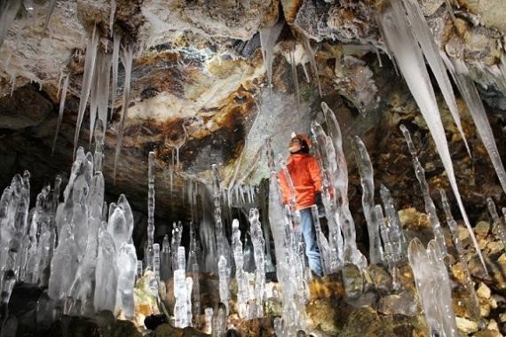 Experience the Ice Stalagmite Cave Adventure Tour!