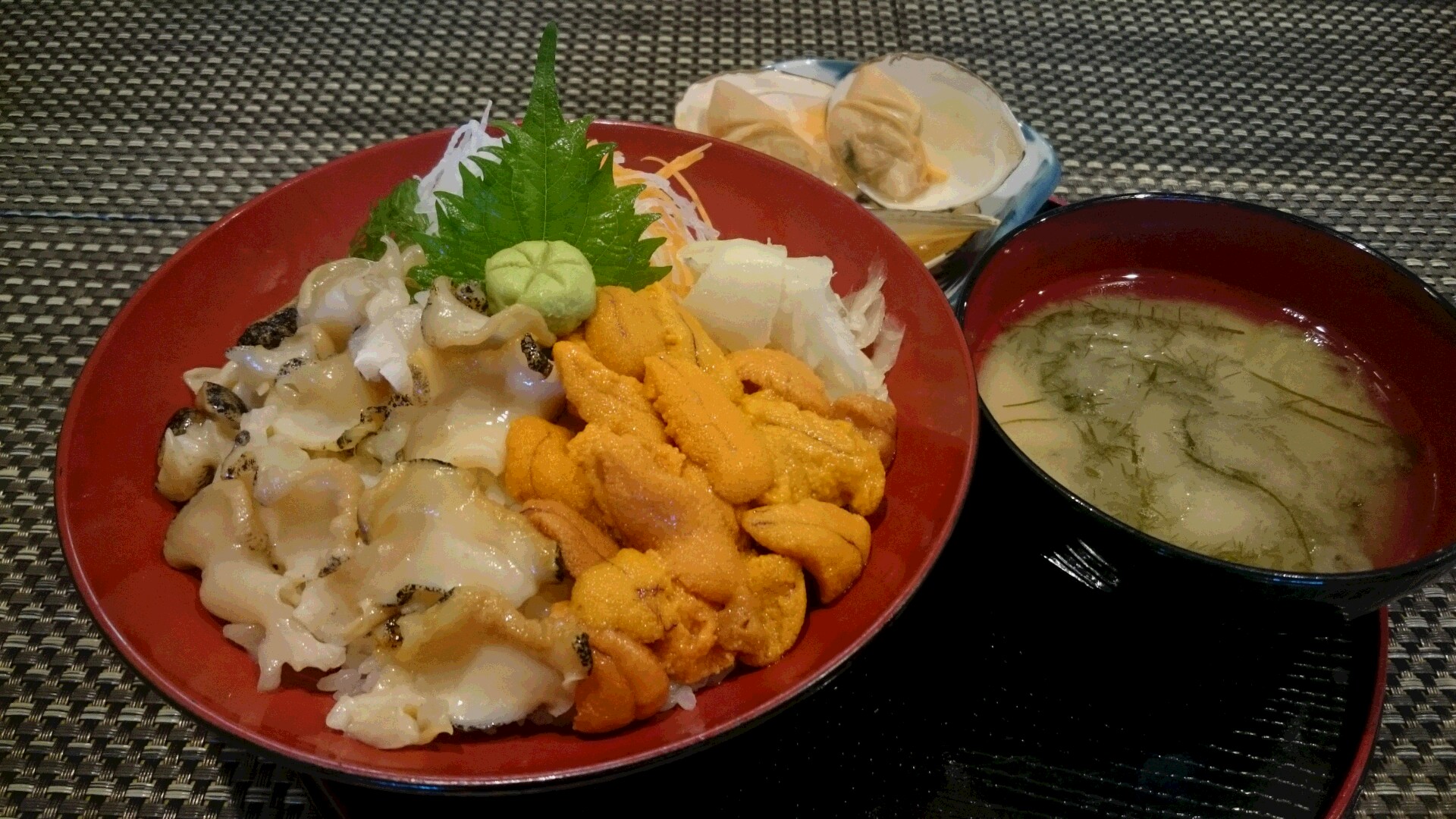 Enjoy Sea Urchins and a Spectacular Ocean View at Ominaeshi