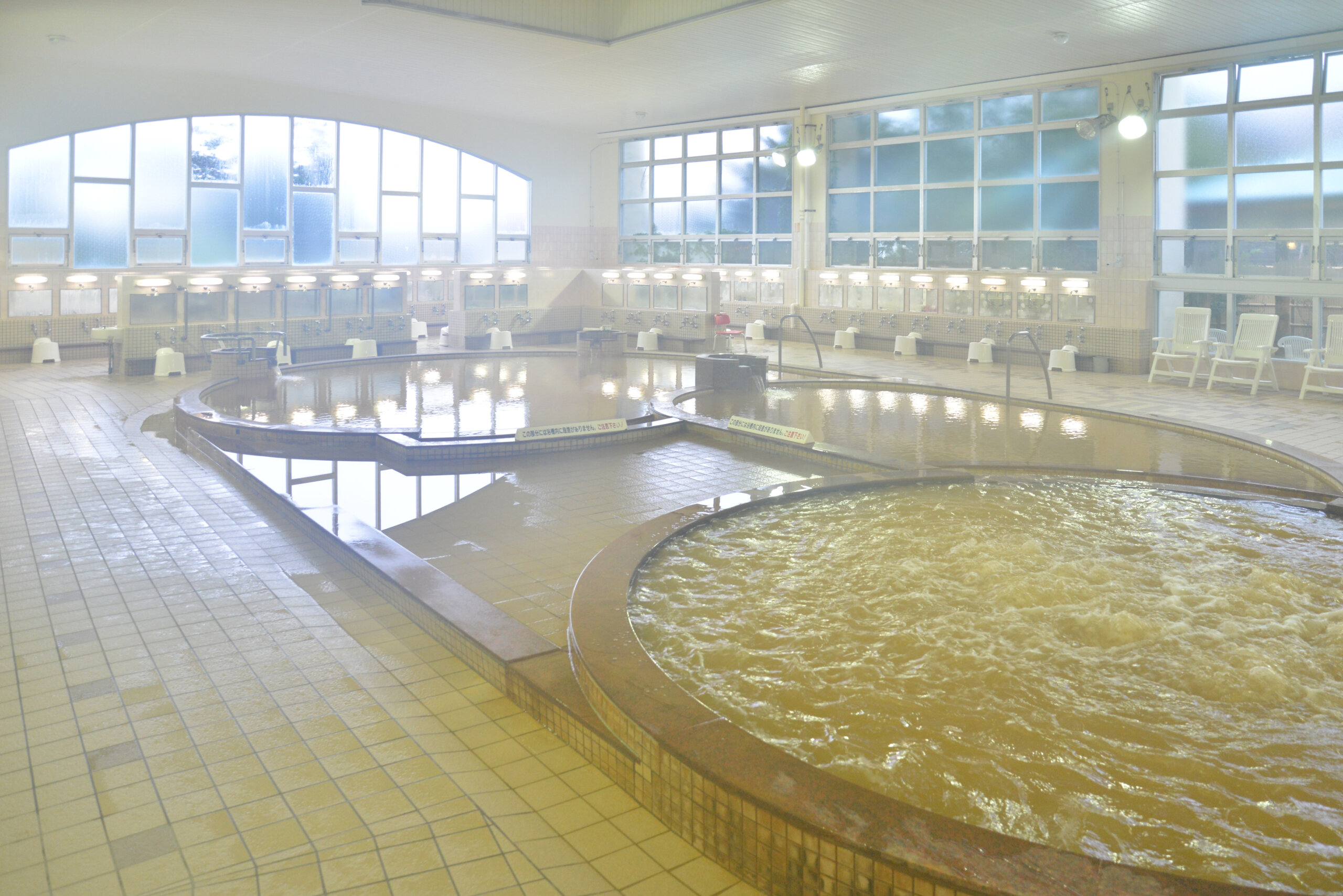 Visit This Long-Loved Hot Spring in Hakodate Known for its Unique Red-Brown Iron Waters