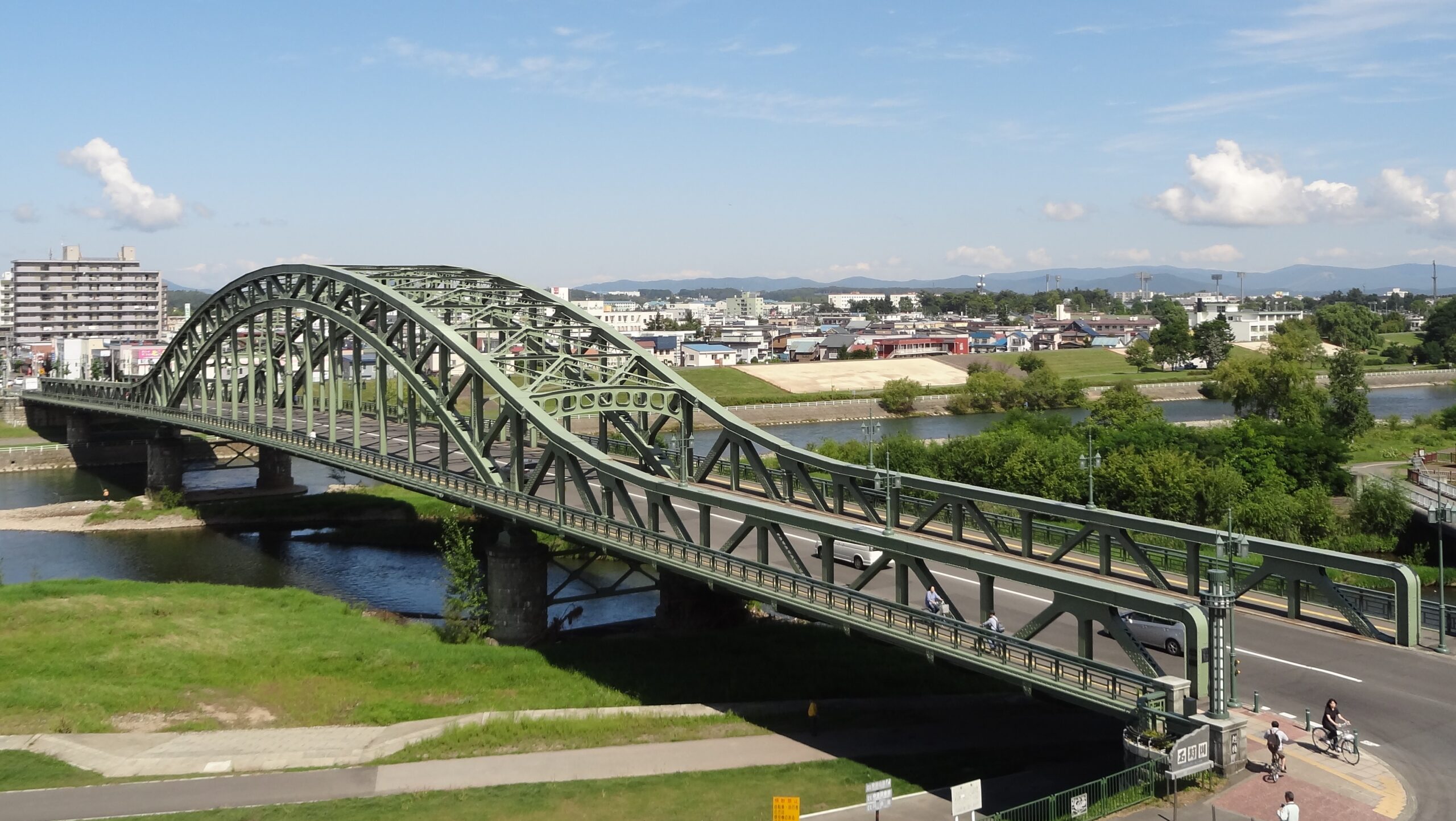 Asahibashi Bridge - A Bridge With a Beautiful Arch, Designated a Hokkaido Heritage Site