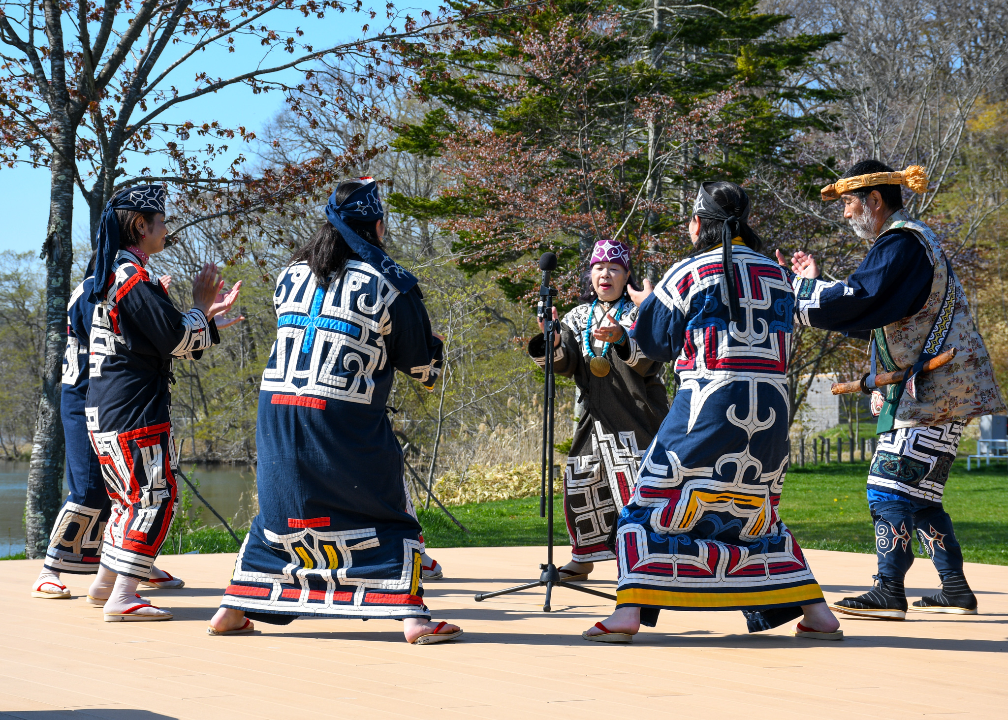 Visitors can learn about Ainu culture through UPOPOY's cultural exchange program. 